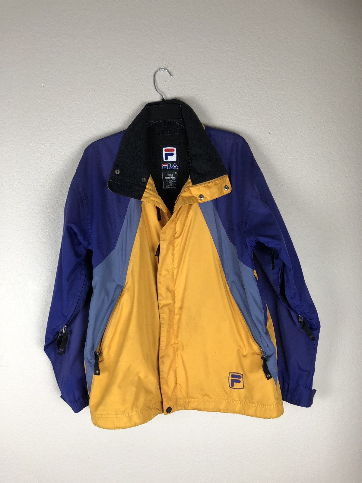 Giacca a vento Fila vintage anni 90 logo taglia S