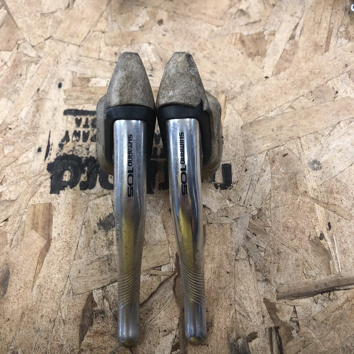 105 brake outlet levers