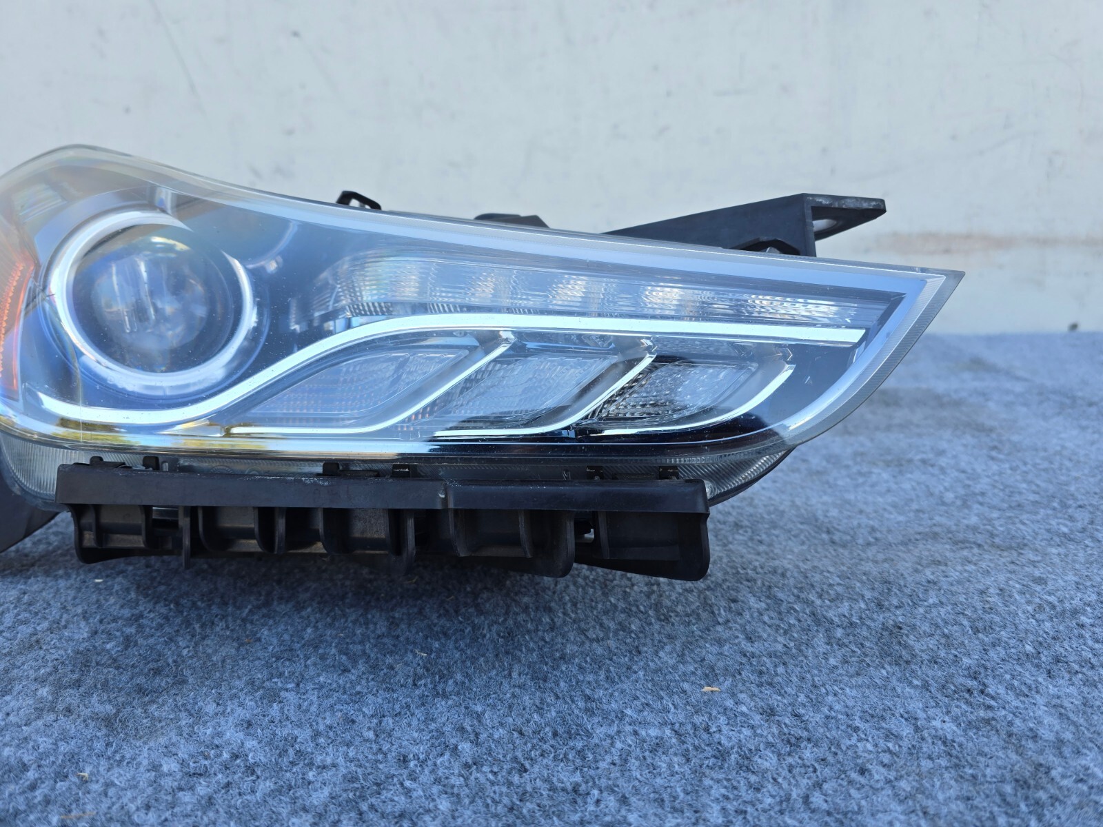 RIGHT SIDE BI XENON HEADLIGHT ASSEMBLY COMPLETE OEM 14-19 MASERATI GHIBLI Q4