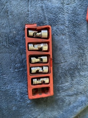 Snap On 3/8  Drive Swivel Socket Set, Sae, 6pt 5pc ..tray Has Cracks .