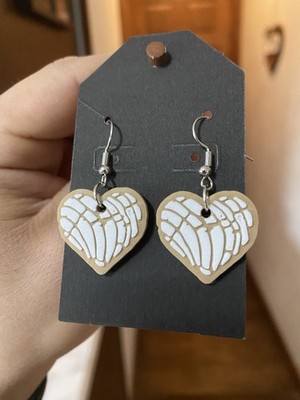 Heart Concha White Earrings