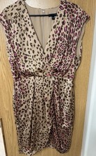 Express Dress Size L Animal Print Sleeveless Lined Knee Length V Neck Pleated