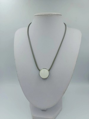Skagen Halskette mit rundem Anhänger silberfarben minimalistisches Design
