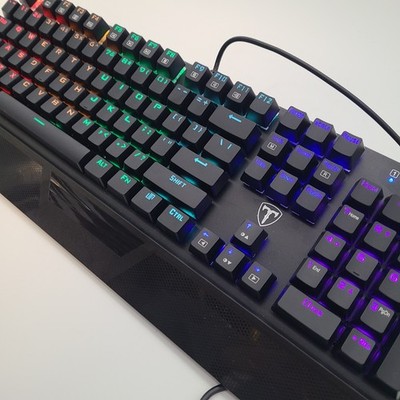 RisoPhy Mechanical Gaming Keyboard RGB 104 Keys Ultra-Slim LED Backlit USB Wired