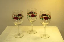 Vtg Set of 3 Tienshan “Deck the Halls” Wine Glasses/Water Goblets ~ Poinsettia