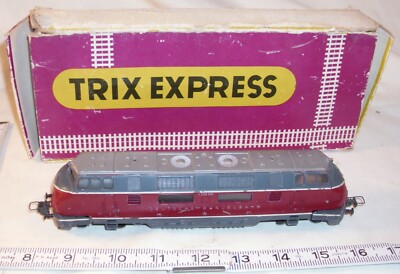 TRIX EXPRESS HO V200 035 DIESEL LOCOMOTIVE ENGINE BOXED
