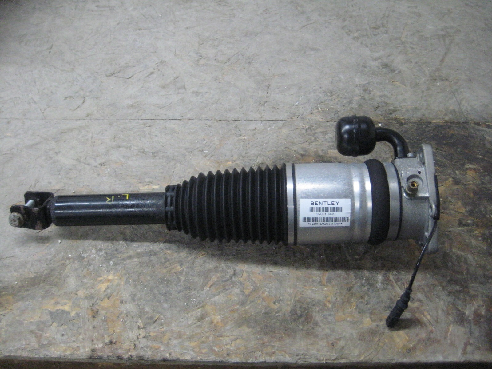 12-18 Bentley Continental GT V8 2013 Rear Left Air Suspension Shock Strut