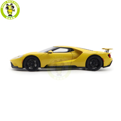 1/18 Autoart 72944 FORD GT 2017 Triple Yellow / Black Stripes