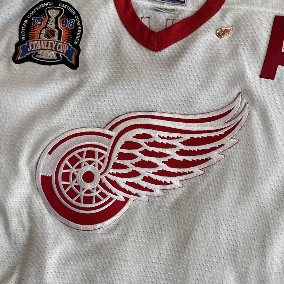 Authentic Vintage Nike Detroit Red Wings Brendan Shanahan Hockey Jersey Small S - Image 3 of 4
