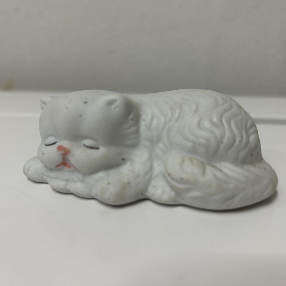 Vintage White Sleeping Kitten With Painted Nose