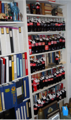 COCA COLA  ITS THE REAL THING! WORLDWIDE COLLECTION 50+ DIFFERENT COUNTRIES