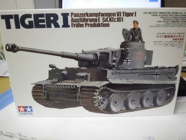 Tamiya 1:35 35216 Deutscher Pzkpfw.Vi Tiger I E FrüHe Produktion Neu Ovp-image