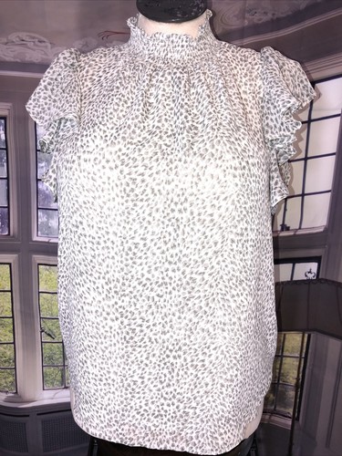 1.State L NWT Gray White Flutter Sleeve Smocked Neck Blouse Top Msrp$80 1. State - Picture 5 of 11