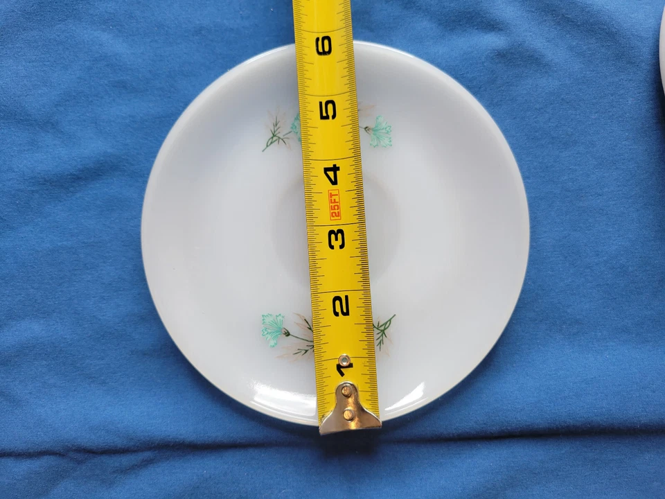 Juego de tazas y platillos de café vintage Fire King con patrón de flores azules Bonnie  Foto 3 de 4