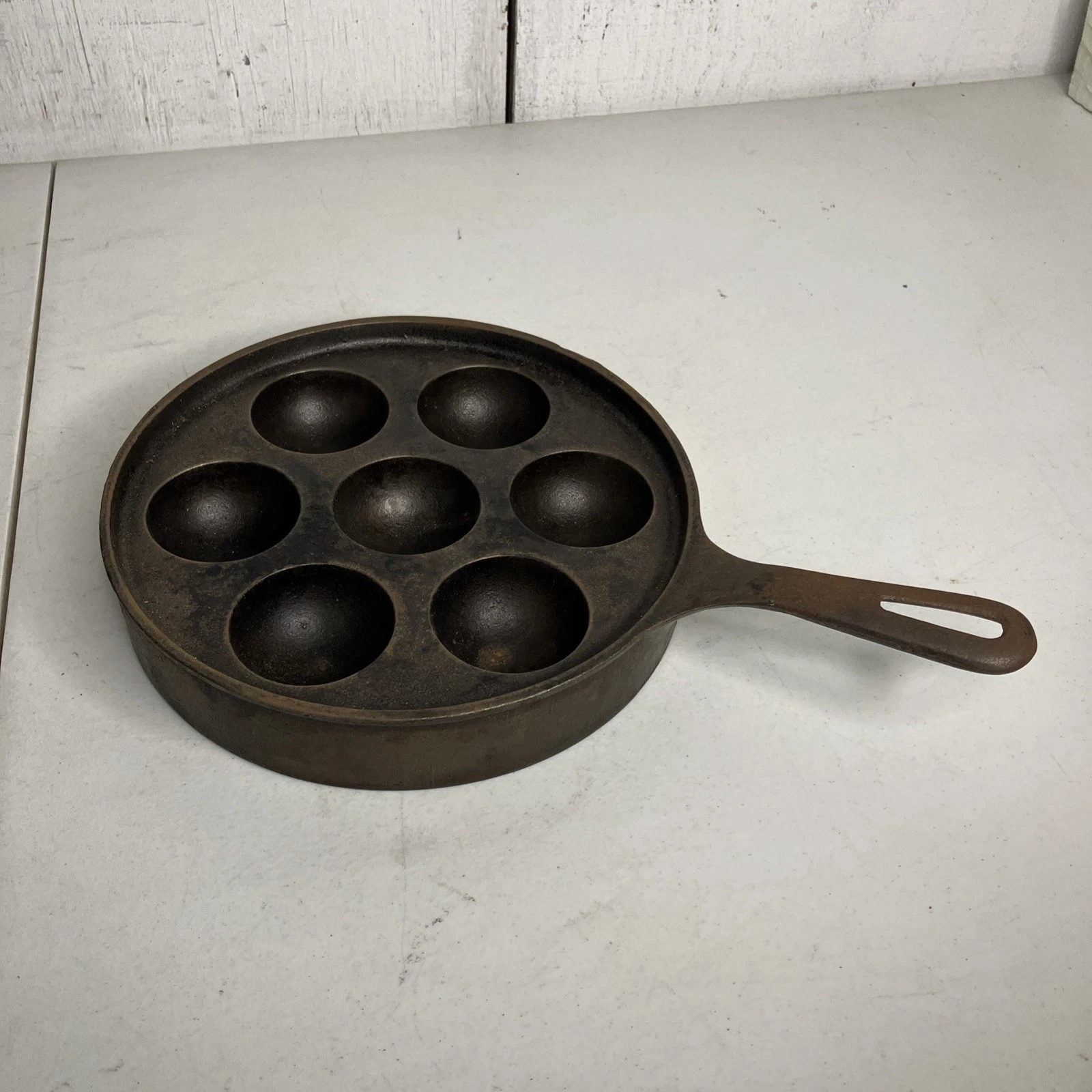 Vintage Griswold 962 A No 32 Cast Iron Aebleskiver Cake Pan Skillet Made In USA