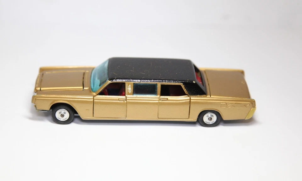 Limusina Corgi 262 Lincoln Continental - Buen modelo original vintage Foto 2 de 4