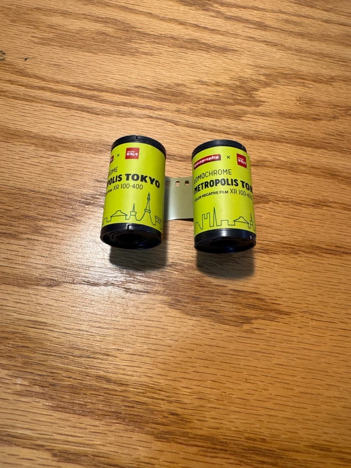 LomoChrome Metropolis film ISO XR 100-400 - 2 rolls 398 - image 2 of 4