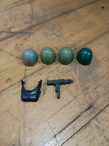 1982 GI JOE ARAH Steeler Visor Uzi & Helmets Weapons set Parts lot