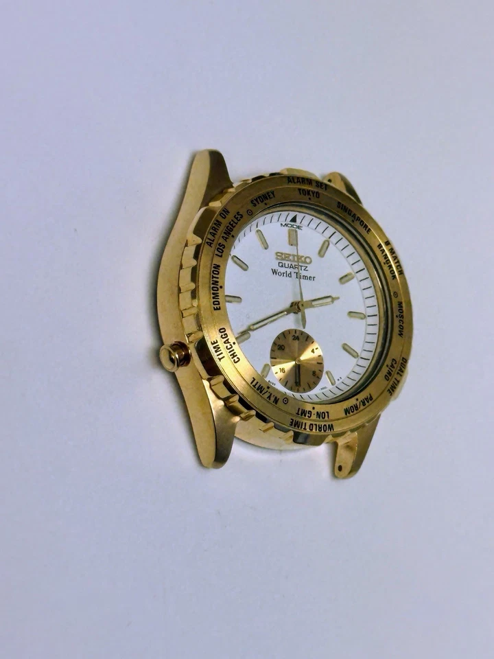 Reloj para hombre Seiko 8V22-7000 World Timer tono dorado esfera blanca - no funciona Foto 4 de 4