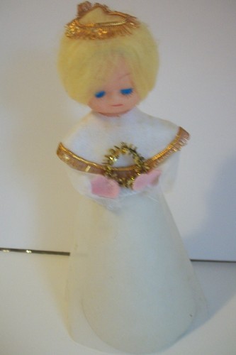 Vintage Tree Topper Girl Caroler Tulle Felt Cardboard Plastic Head - Picture 2 of 12