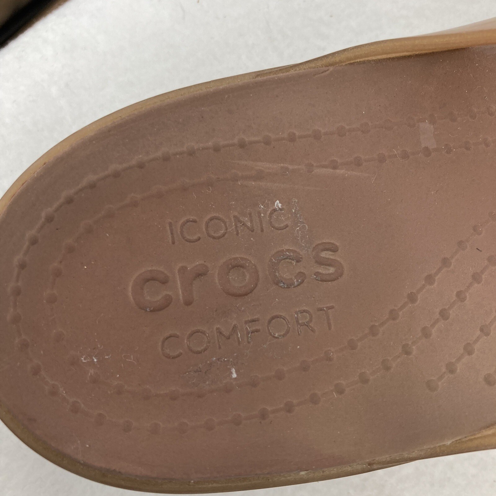 Crocs iconic Women’s comfort sandals Gem