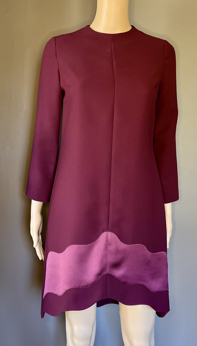 burgundy scalloped dress CARVEN Hem Long Sleeve Size Small Designed with hidden nursing Sustainable Wood Furniture Amanda Holden dazzles in Color:White Linen