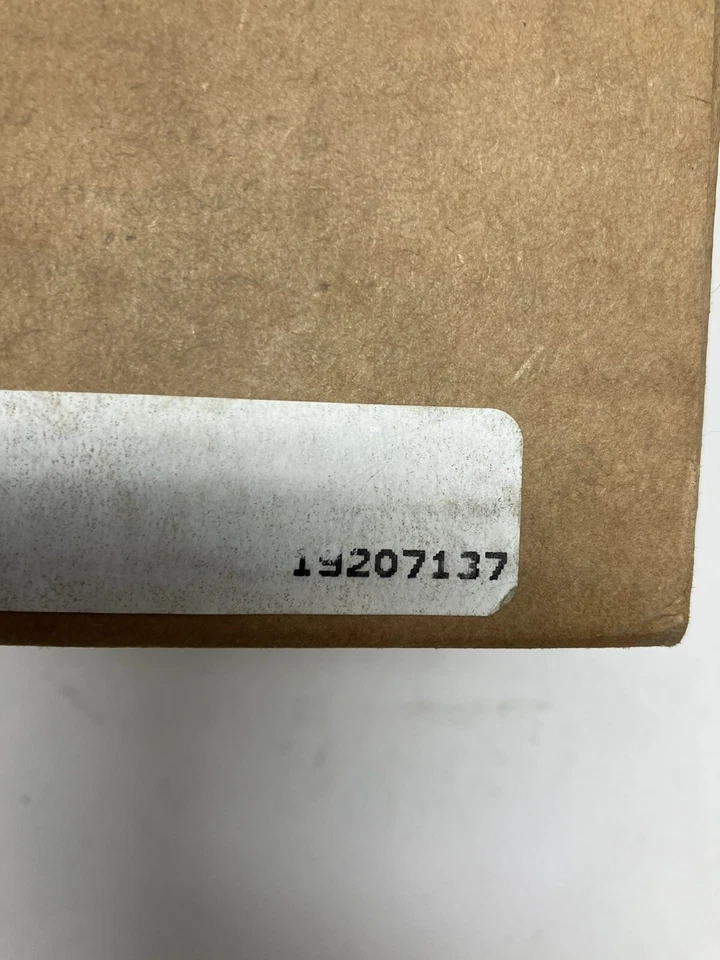 New GM Genuine Parts 19207137 Lower Ball Joint - Image 3 of 3