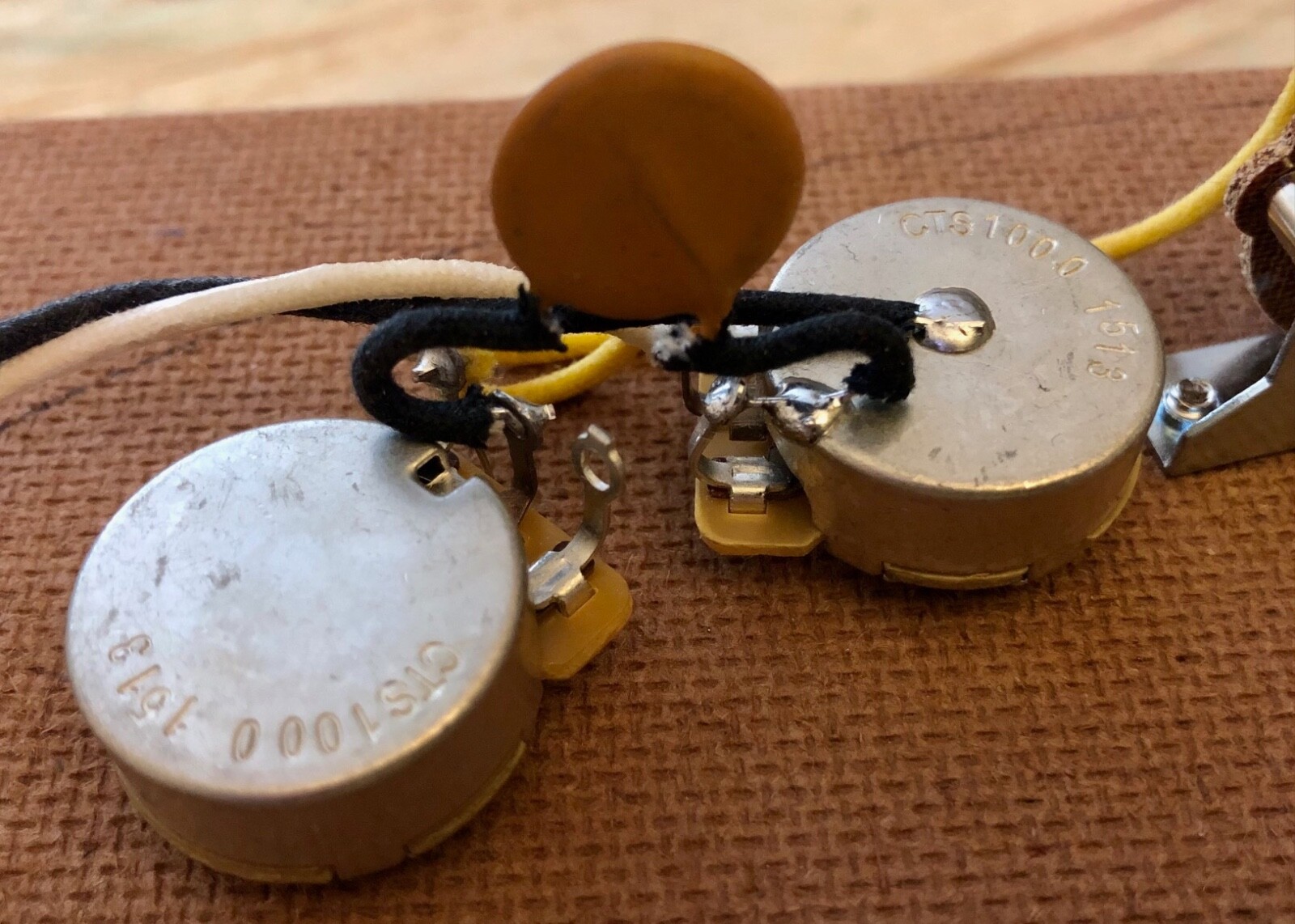 Fender Telecaster ‘69 Thinline Wiring Harness 1 Meg Pots NOS RMC .05