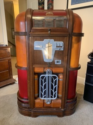 Antique  1939 ROCK-OLA Vintage ST39-C Luxury  Light Up Jukebox For Restoration