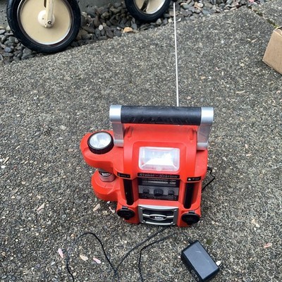 Black And Decker Storm Station Radio Light Power Flashl Works Antenna Tip Broken
