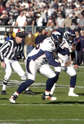 Kavika Pittman Denver Broncos in action v the Oakland Raiders duri- Old Photo 6