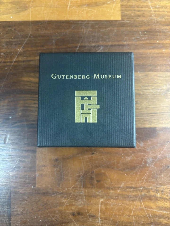 The World's Smallest Book: Gutenberg Museum 1962 Edition The Lord’s Prayer - Image 2 of 4