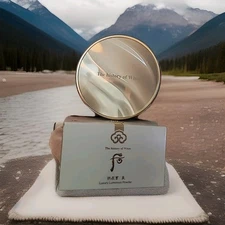 The History of Whoo Gongjinhyang Mi Luxury Luminous Powder 28g- No.1 Calm Beige 