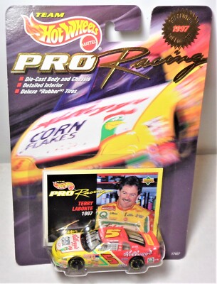 Hot Wheels Pro Racing 1997 Collector 1st Edition #5 Terry Labonte