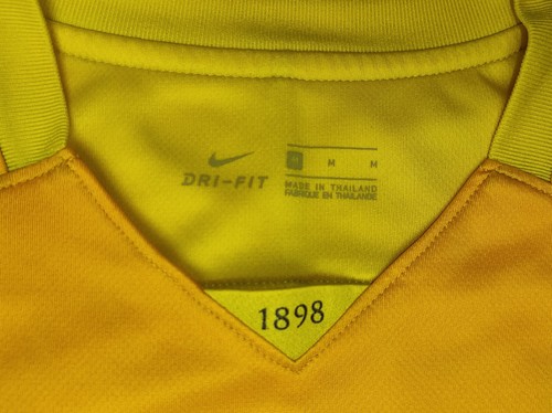 #16 FASSNACHT BSC YOUNG BOYS 2017-18 HOME SHIRT NIKE JERSEY SOCCER SIZE M - Picture 4 of 20