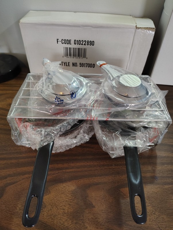 Small Lightweight Cooking Camping Set with Frying Pans and rack