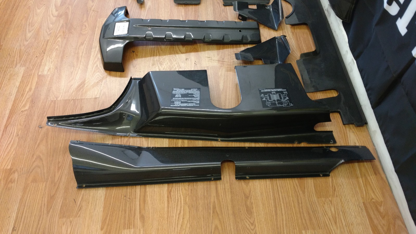 LAMBORGHINI MURCIELAGO LP640 ENGINE BAY CARBON FIBER COVER PANELS COMPLETE OEM 