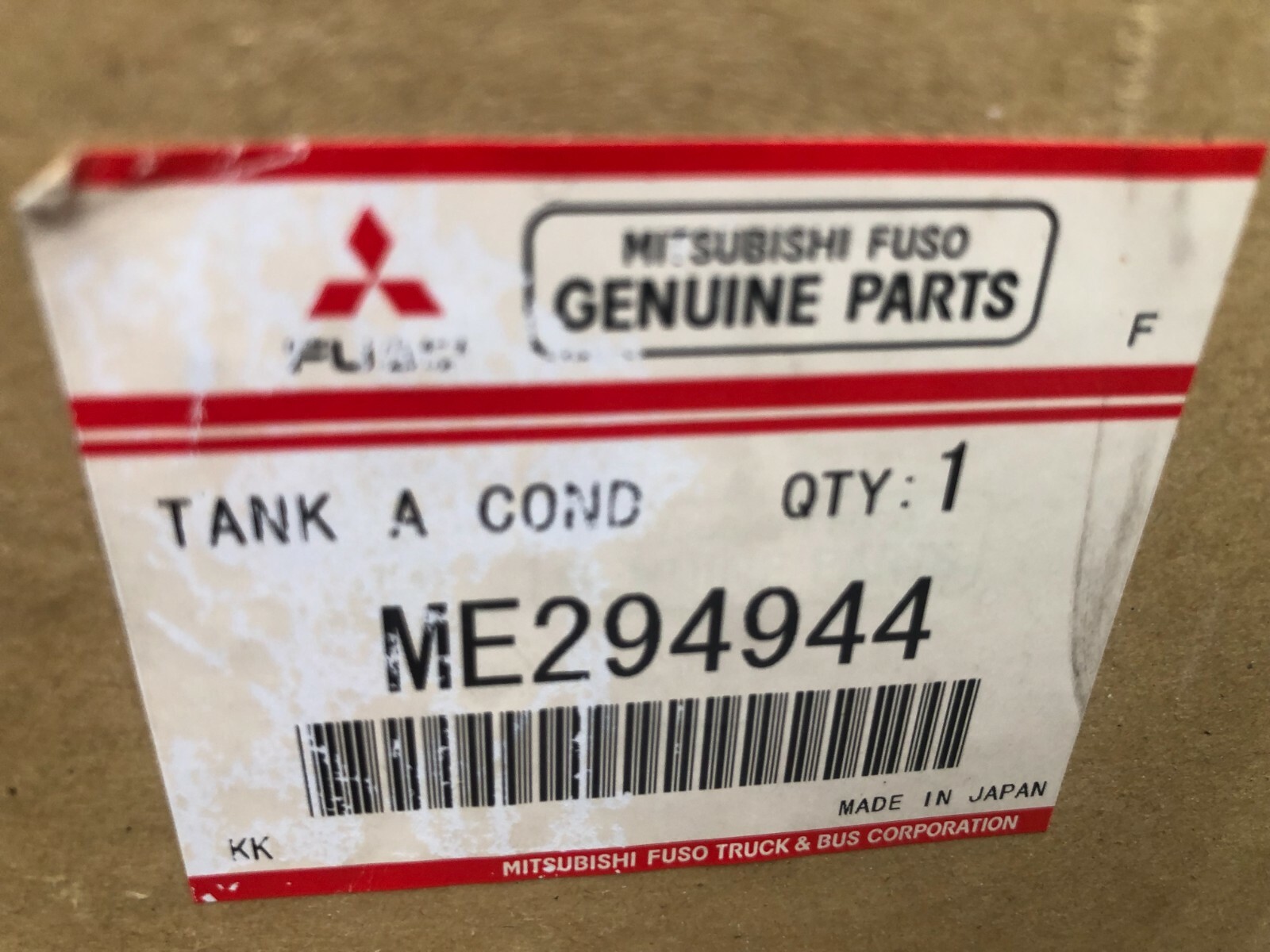 New & Genuine PARTS MITSUBISHI FUSO ME294944 Radiator Tank  