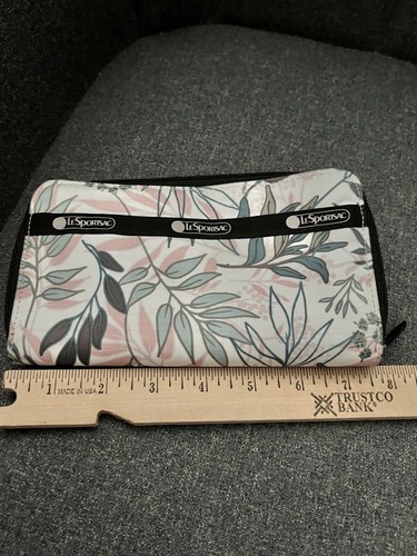 LeSportSac Taylor Zip Herbal Bouquet Wallet Organizer Billfold Le Sport Sac - Picture 7 of 8
