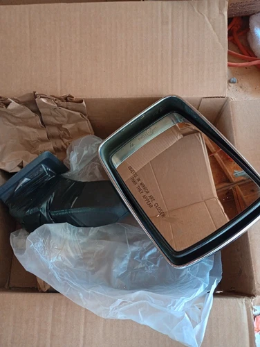 Genuine GM Chrome Passenger Side Mirror 20836086