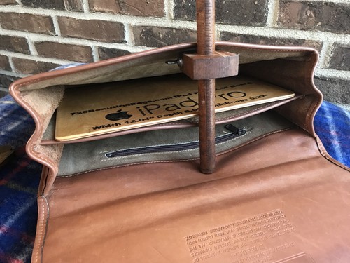 RARE VINTAGE 1980’s IPAD PRO 12.9 BASEBALL GLOVE LEATHER BRIEFCASE BAG R$695 - Picture 11 of 12