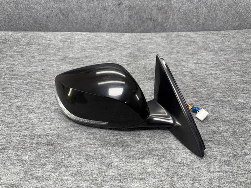 INFINITI QX30 17-19 OEM RIGHT PASSENGER DOOR MIRROR WITH CAMERA ASSEMBLY (BLACK)