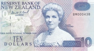 1994 NEW ZEALAND QEII $10 "Brash" Earlier Paper Issue 000438 (( GEM UNC ))