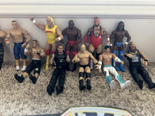 WWE action figures collection - Picture 14 of 15