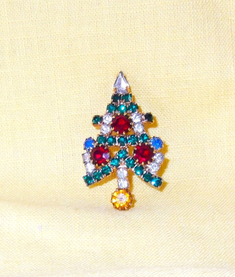 VINTAGE COLORFUL RHINESTONE CHRISTMAS TREE PIN | eBay