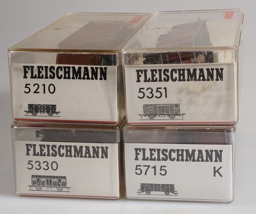 (9696) - Fleischmann Güterwagen H0 braun: gedeckte Wagen + Hochbordwagen Kohle | Condition: Gebraucht