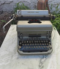 ANTIGUA MAQUINA DE ESCRIBIR REMINGTON RAND MODEL 17 SPANISH LAYOUT. ELITE FONT thumbnail