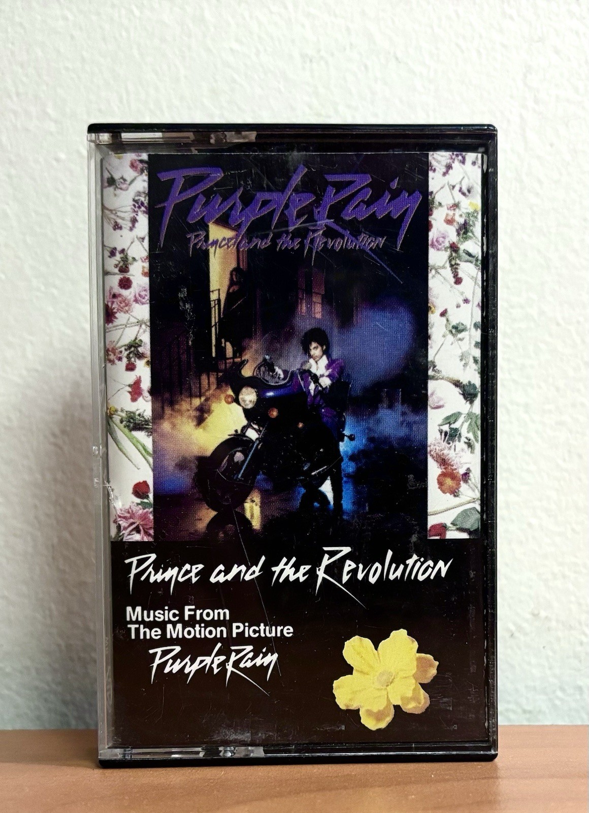 PRINCE and THE REVOLUTION - PURPLE RAIN (SOUNDTRACK) CASSETTE TAPE VTG 80'S 1984