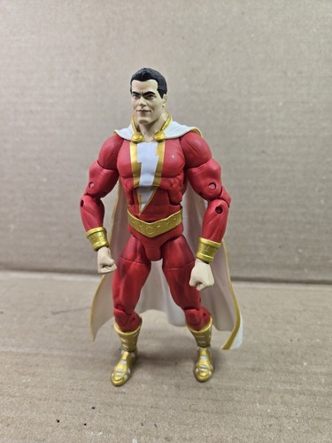 DC Collectibles Essentials Shazam And Black Adam 2-Pack lose gebrauchter Zustand  - Bild 9 von 16