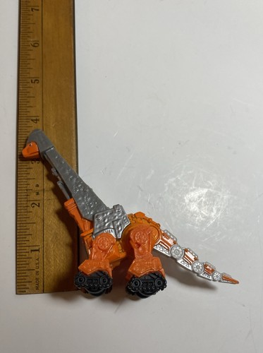 DINOTRUX BATTERING RAM SKYA DIE-CAST 4" FIGURE NETFLIX DINOSAUR MATTEL 2017 A5 - Picture 5 of 5